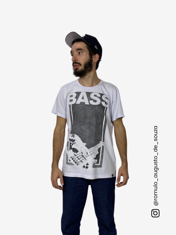 Camiseta Bass Branca GIG Groove
