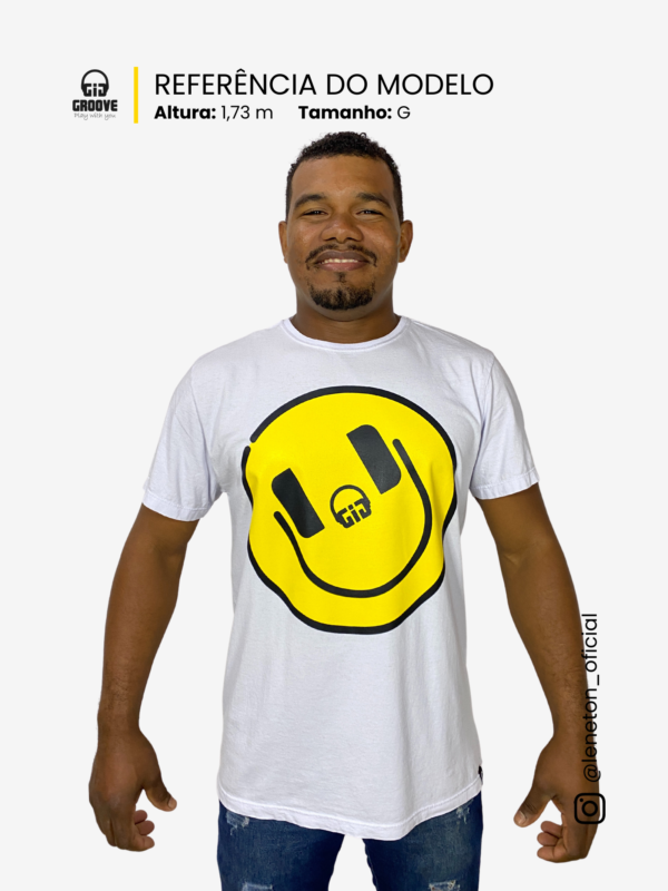 Camiseta Smileset Branca GIG Groove