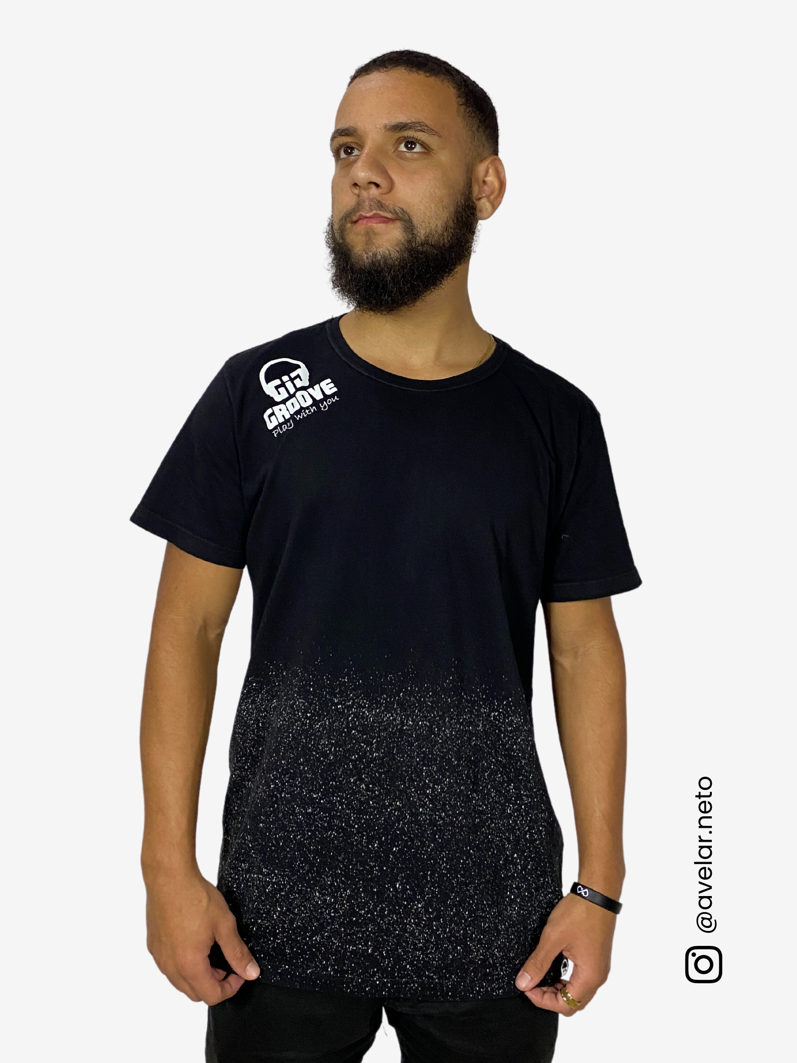 Camiseta Brand Preta Respingos GIG Groove