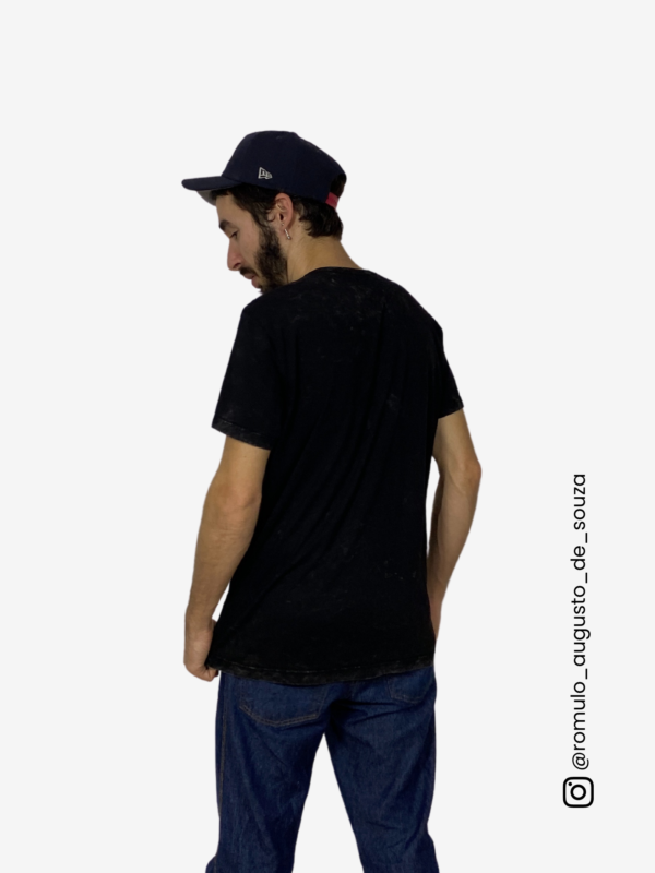 Camiseta Flags Preta Reativo GIG Groove