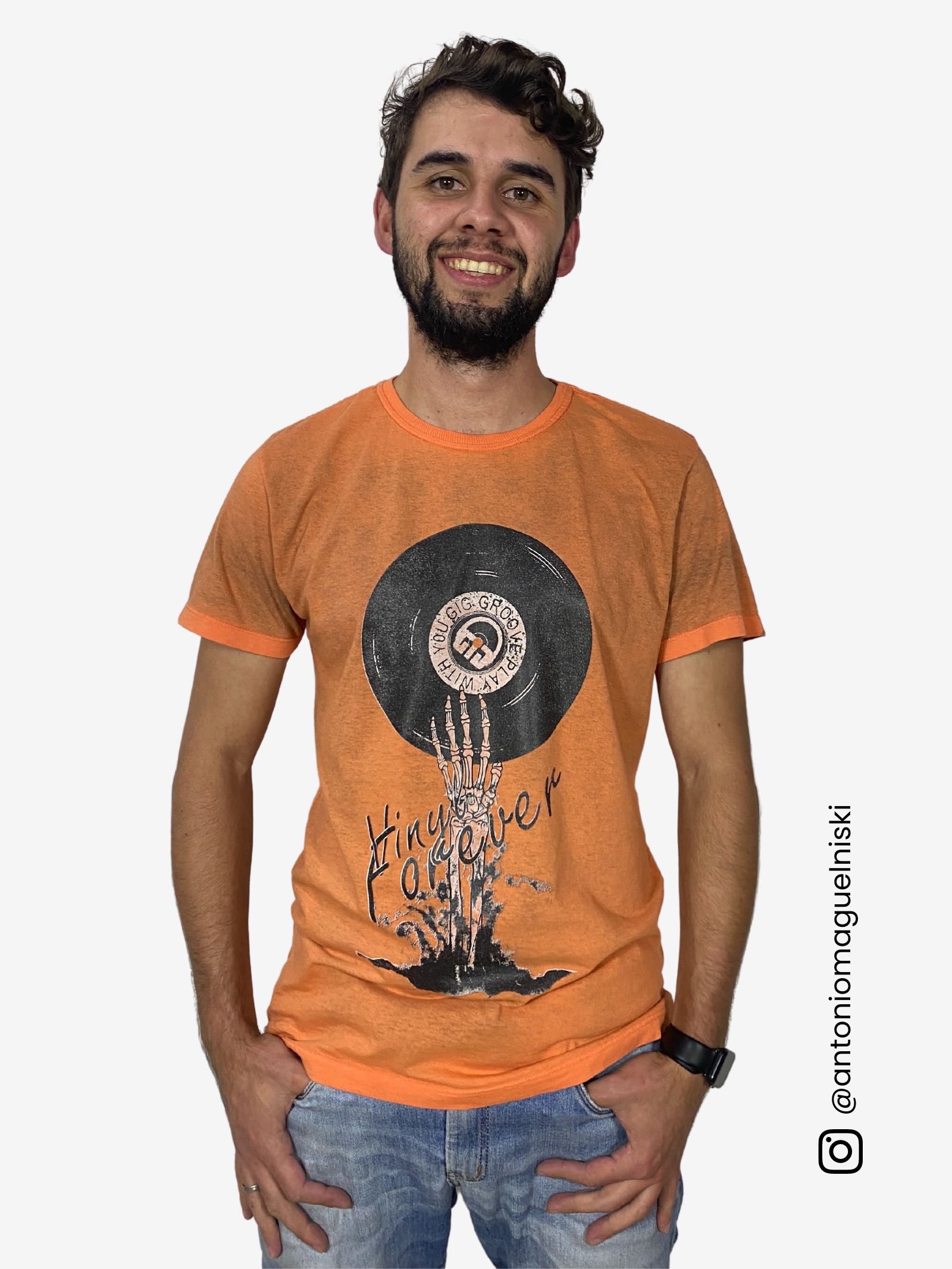 Camiseta Vinyl Forever Laranja Reativo GIG Groove