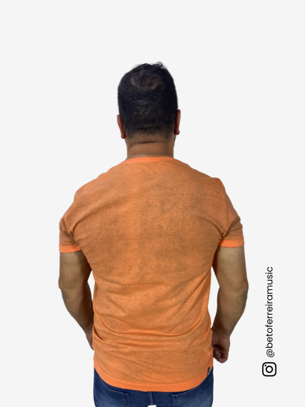 Camiseta Laranja Reativo GIG Groove